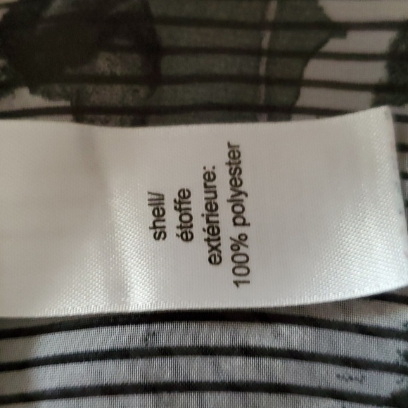 Maurices Semi Sheer Women's Sleeveless Top Size 0 - Picture 7 of 7